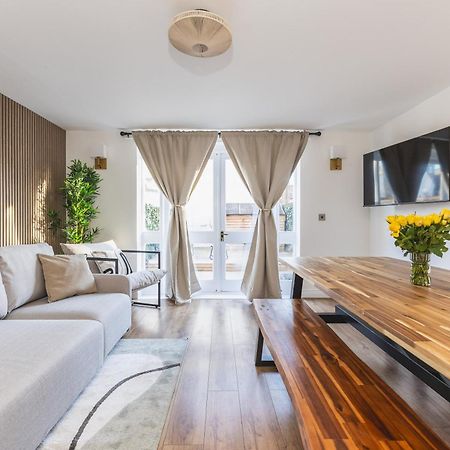 Arte Stays Serviced Houses Stratford - 3 Bedrooms 2 Bathrooms Houses London, Stratford, Maryland, Free Parking, Garden, Weekly Or Monthly Stays - Up To 8 Guests Eksteriør billede
