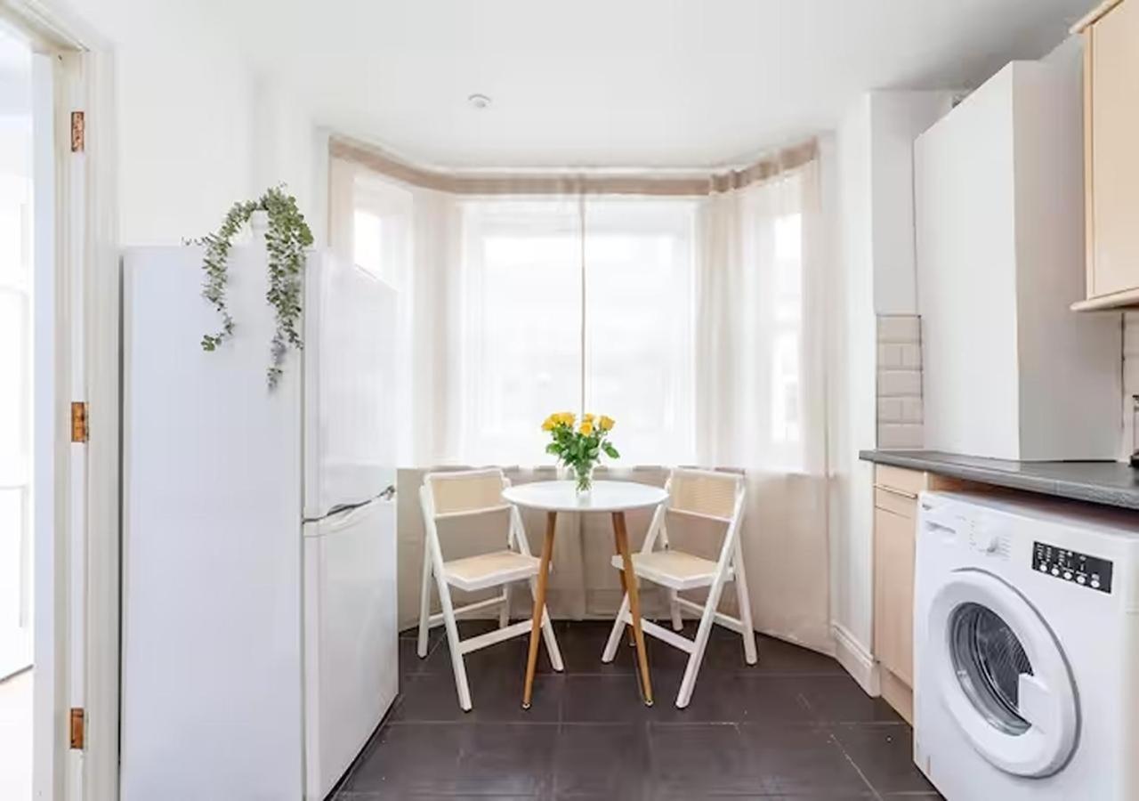 Arte Stays Serviced Houses Stratford - 3 Bedrooms 2 Bathrooms Houses London, Stratford, Maryland, Free Parking, Garden, Weekly Or Monthly Stays - Up To 8 Guests Eksteriør billede