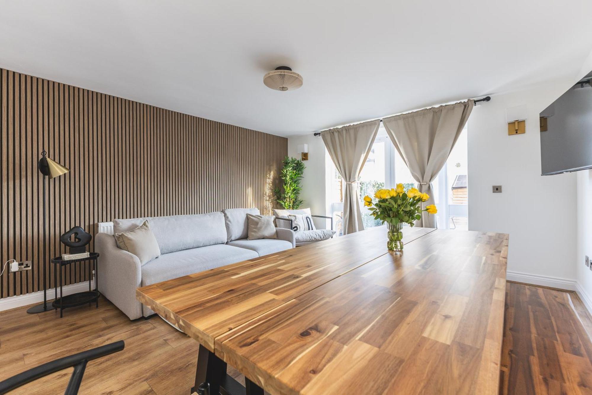 Arte Stays Serviced Houses Stratford - 3 Bedrooms 2 Bathrooms Houses London, Stratford, Maryland, Free Parking, Garden, Weekly Or Monthly Stays - Up To 8 Guests Eksteriør billede