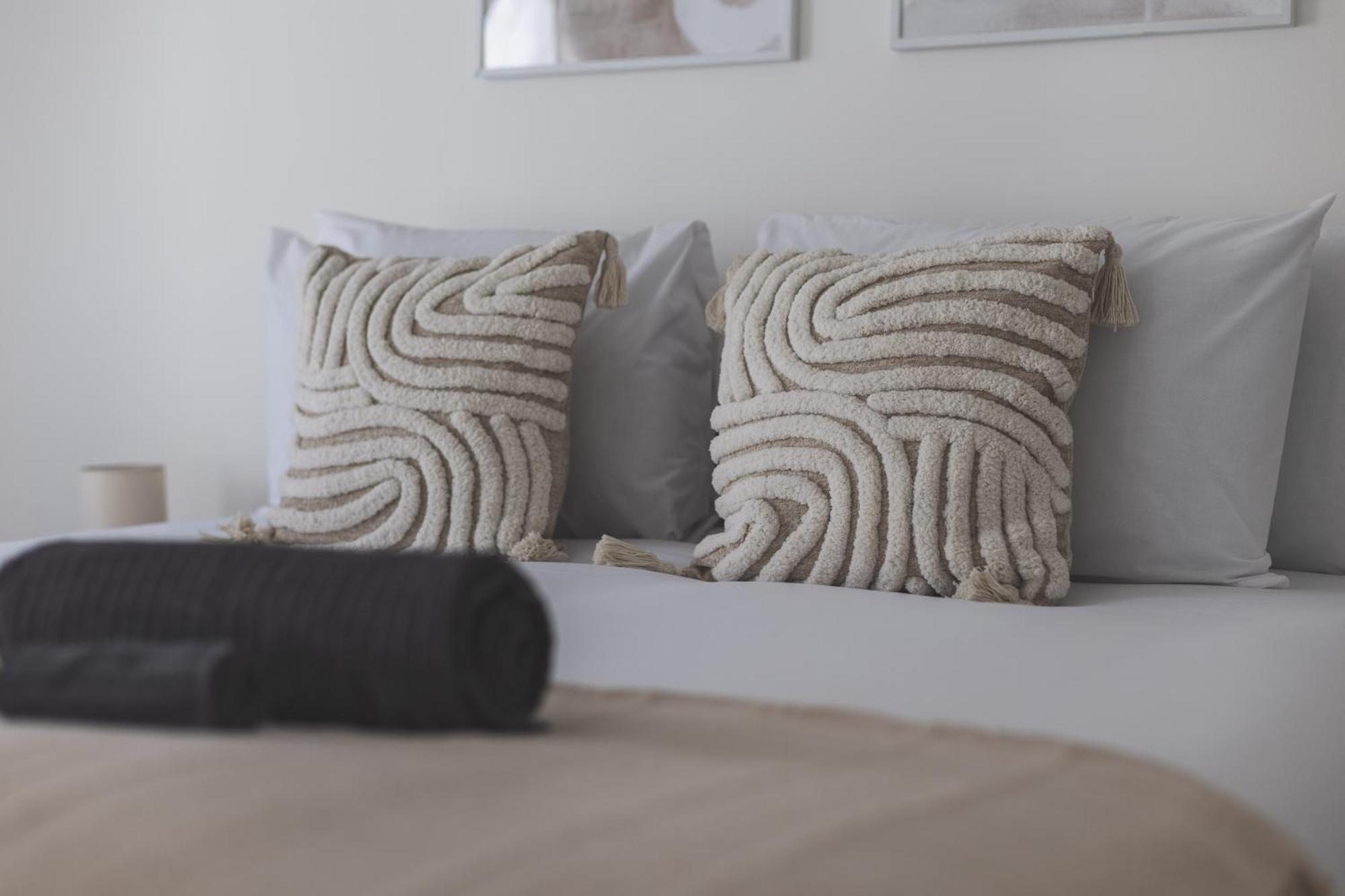 Arte Stays Serviced Houses Stratford - 3 Bedrooms 2 Bathrooms Houses London, Stratford, Maryland, Free Parking, Garden, Weekly Or Monthly Stays - Up To 8 Guests Eksteriør billede