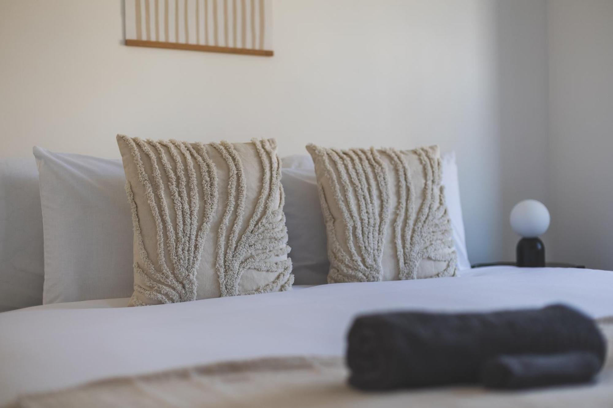 Arte Stays Serviced Houses Stratford - 3 Bedrooms 2 Bathrooms Houses London, Stratford, Maryland, Free Parking, Garden, Weekly Or Monthly Stays - Up To 8 Guests Eksteriør billede