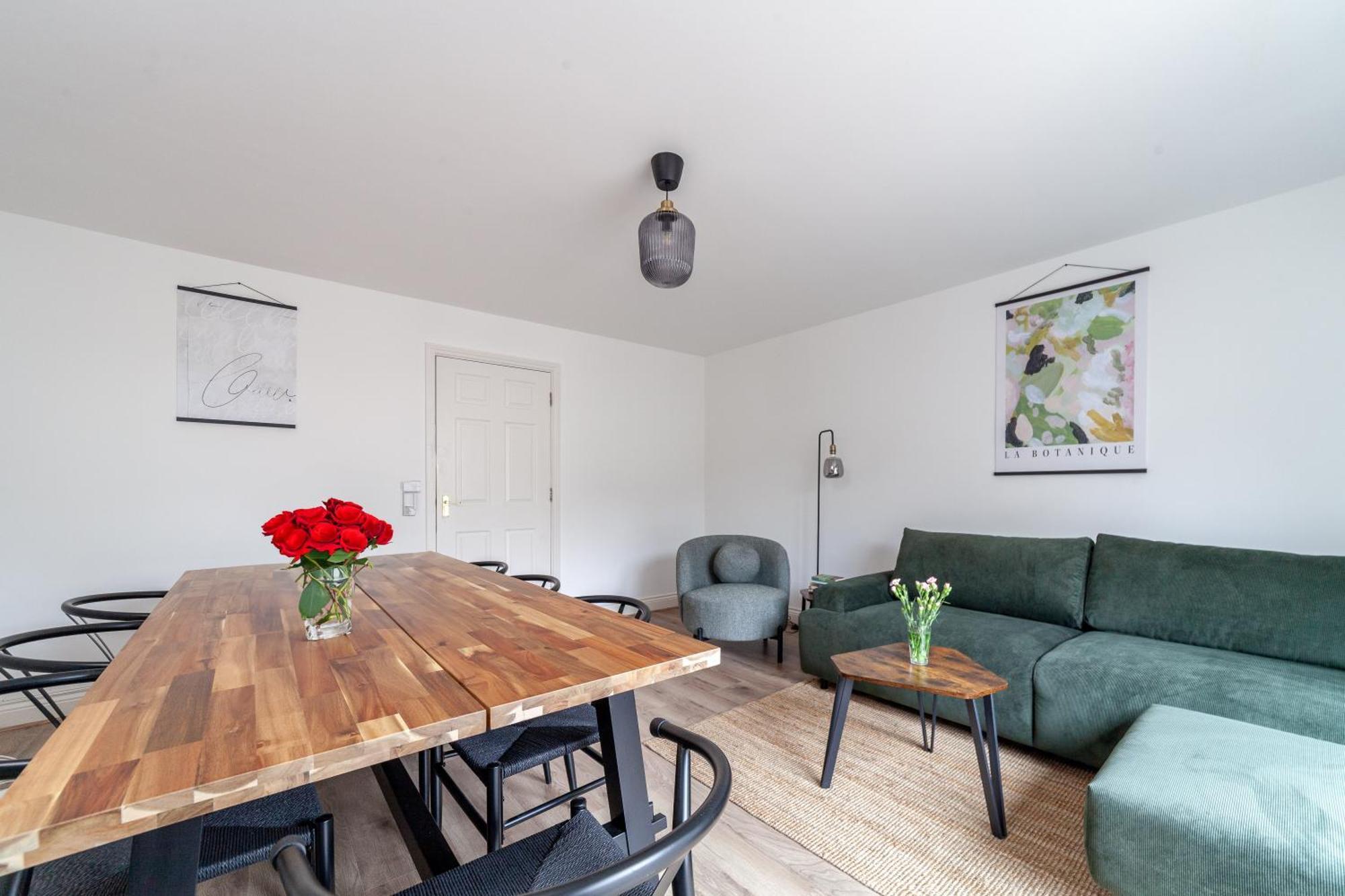 Arte Stays Serviced Houses Stratford - 3 Bedrooms 2 Bathrooms Houses London, Stratford, Maryland, Free Parking, Garden, Weekly Or Monthly Stays - Up To 8 Guests Eksteriør billede